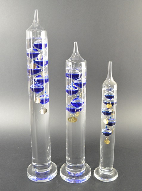 Galileo Thermometer 34 cm, Blauw (middelste galileothermometer)