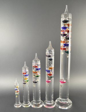 Galileo Thermometer 18 cm, bont (helemaal links op foto)