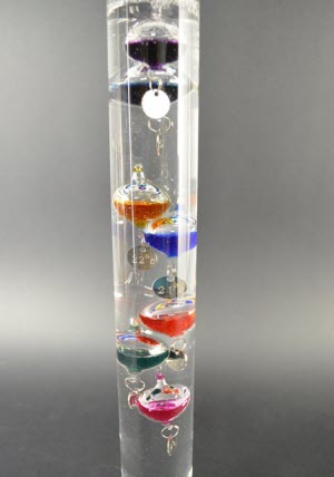 Galileo Thermometer 42 cm – Multicolour, met 7 Bollen
